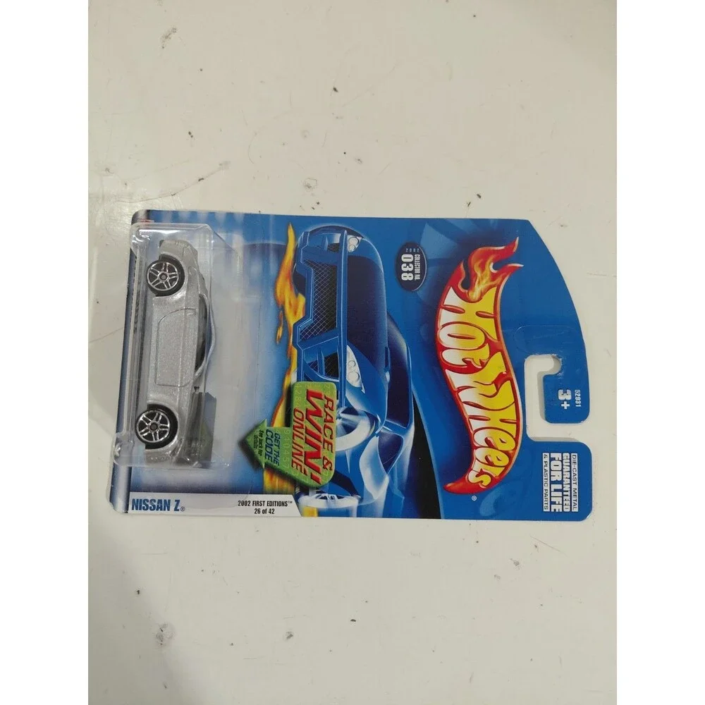 NIP Hot Wheels 2002 First Edition 1:64 Die Cast Nissan 350z Sports Car